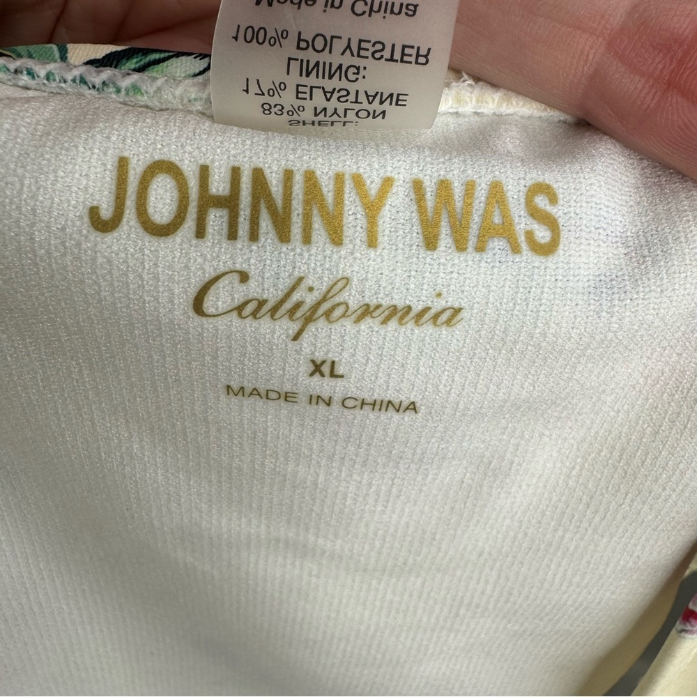 Johnny Was Maya Hipster Cream color with Bold Flowers New with Tags size XL - Picture 8 of 9